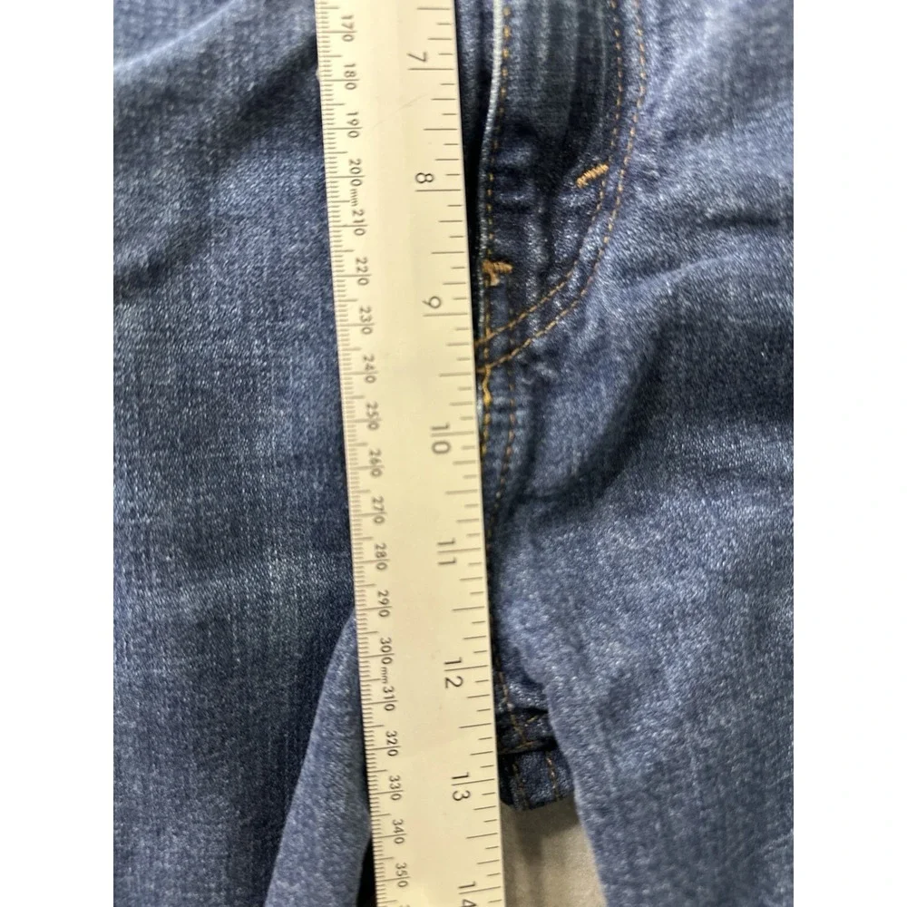 Levis levi 569